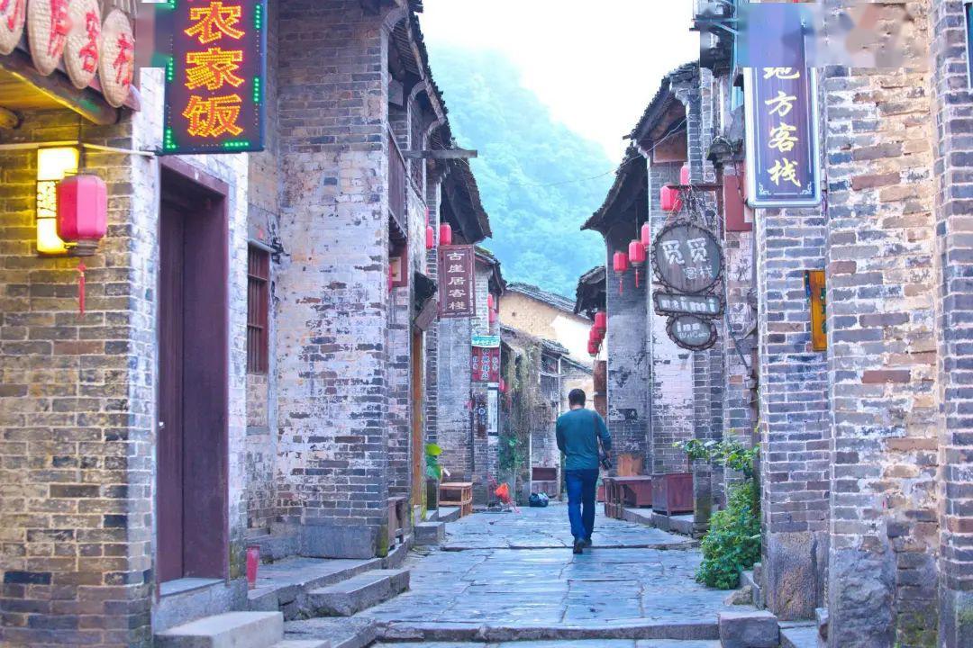 漳州法院妥善处理一起涉及三方利益的房屋买卖合同纠纷案件